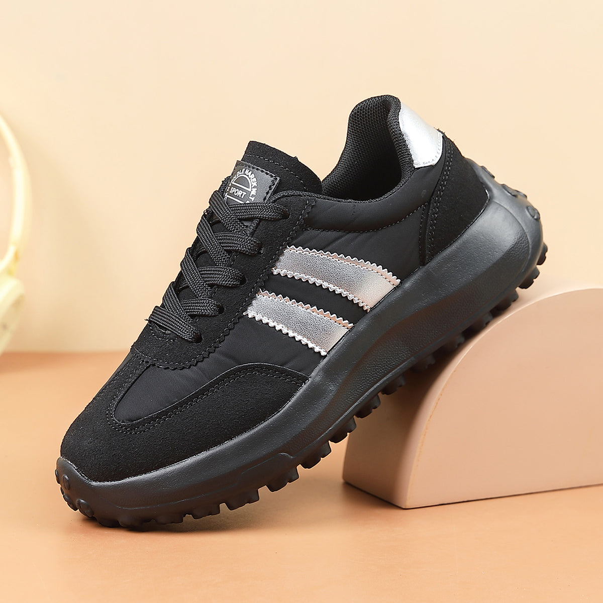 Serenace™ – Scarpe Ortopediche Premium.